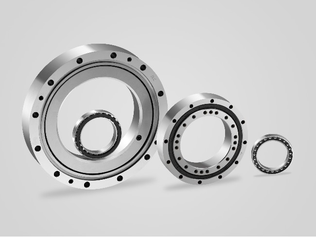 交叉滾子軸承原理結(jié)構(gòu)是什么？三立交叉滾子軸承優(yōu)點有哪些？